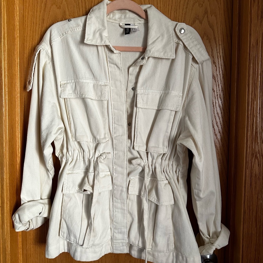 H&M cream cargo jacket size s